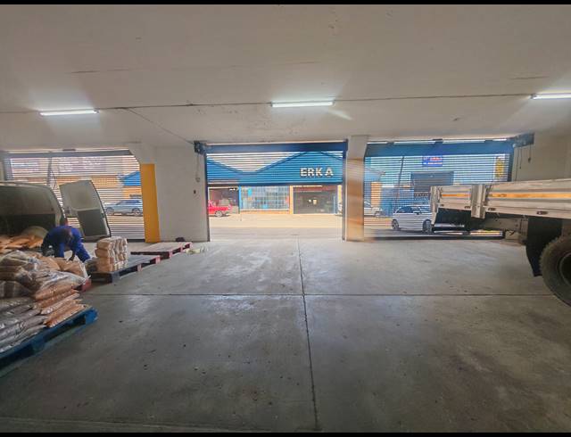 2,289M² WAREHOUSE FOR SALE IN OPHIRTON